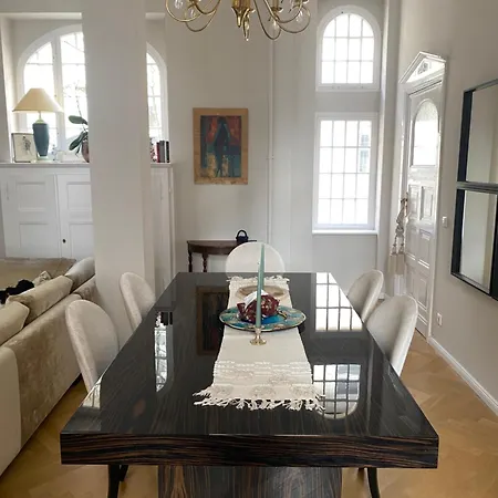 Luxus West,messe Icc *